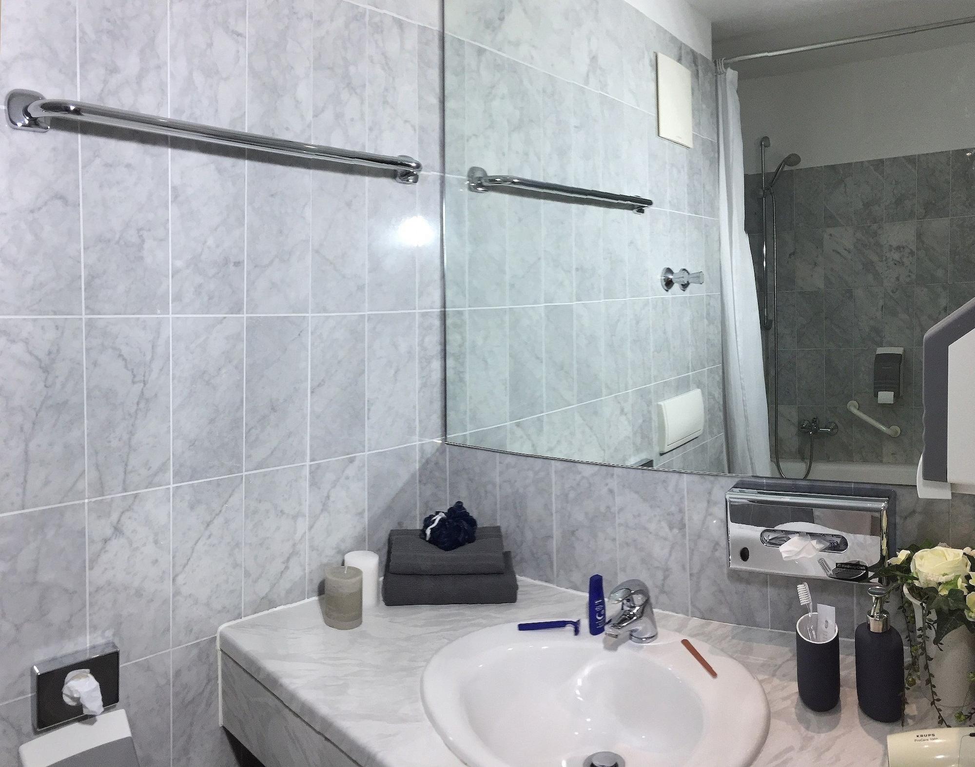 Kempe Komfort Plus Hotel Solingen Dış mekan fotoğraf